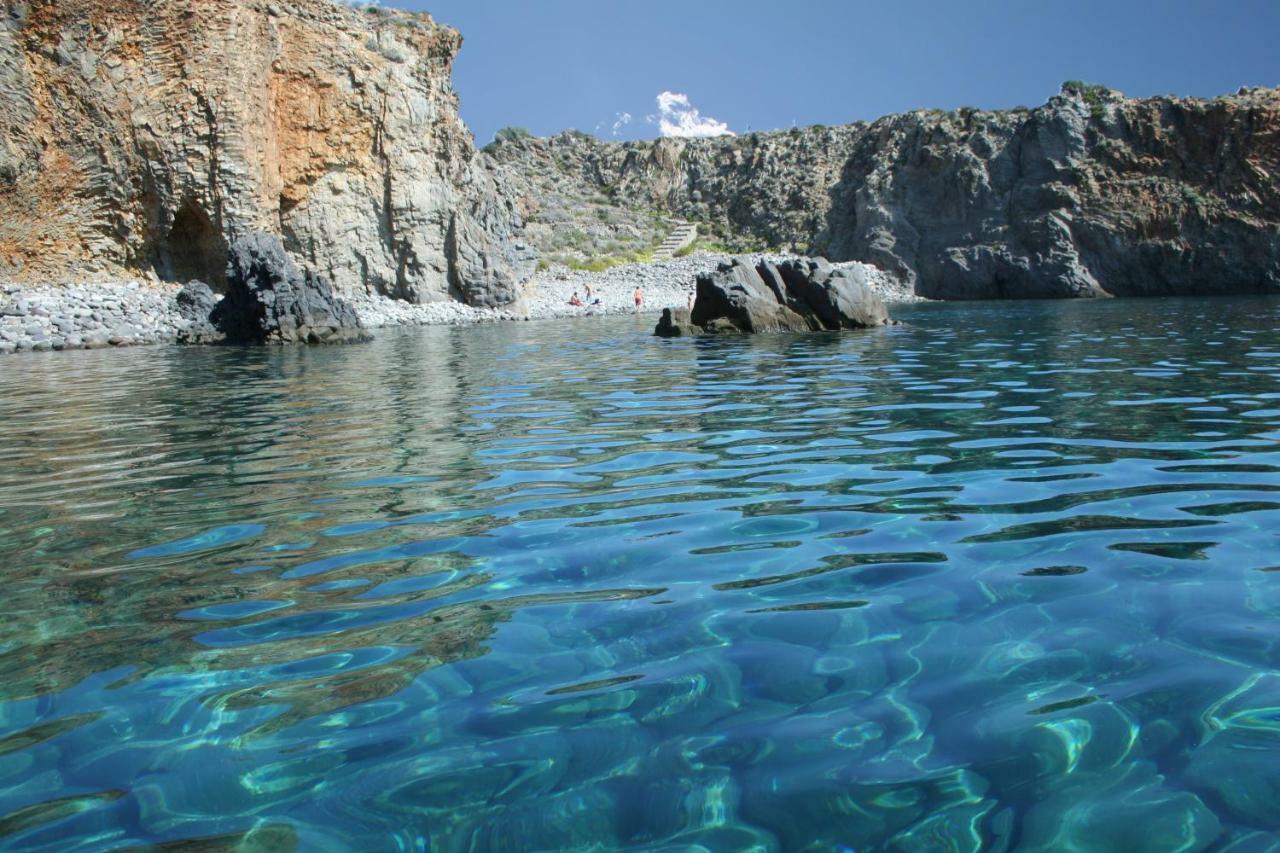 La Ginestra Villa Panarea Exterior photo